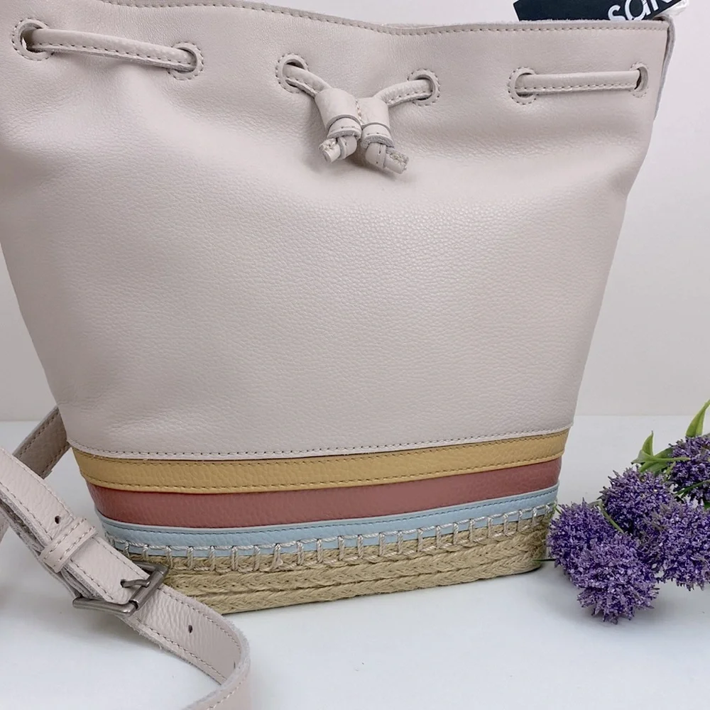 The Sak genuine leather drawstring crossbody handbag with magnetic closure NWT! - Picture 2 of 16